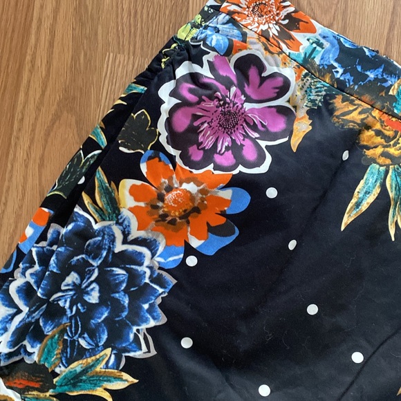 Baraschi skirt - Picture 2 of 6